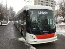 14.12.2022 zwischen 10 und 11 Uhr: Ein Hess-Doppelgelenktrolleybus der neuesten Generation (BGGT-22D DC  Lightram  5) steht an der Endhaltestelle  Stefanshorn  und fährt als Linie 1 via St. Gallen HB zur anderen Endhaltestelle  Winkeln .