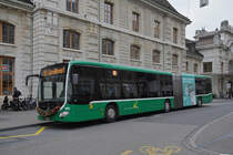 Mercedes Citaro 7012 mit einer Weihnachtsdekoration, auf der Linie 50, wartet am 03.12.2022 an der Endstation am Bahnhof SBB.