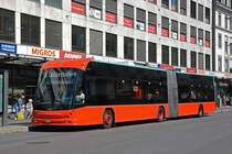 Hess Elektrobus 201, auf der Linie 9, bedient am 09.09.2022 die Haltestelle beim Guisanplatz.