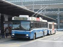 VBL - NAW-Hess Trolleybus Nr.272 unterwegs auf der Linie 8 in Luzern am 15.02.2009
