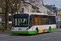 KJ 6737, VanHool New A330, des Tice, aufgenommen in den Straßen von Petange. 02.2023