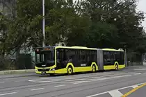 MAN Lions City Hybrid 72, auf der Linie 80, fährt am 01.03.2023 Richtung Haltestelle Breite.