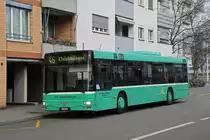 MAN Bus (ex BVB 823) der Margarethen Bus AG, auf der Linie 46, bedient am 04.03.2023 die provisorische Endstation in Kleinhüningen.