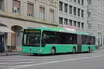 Mercedes Citaro 712, auf der Linie 30, fährt am 17.03.2023 zur Haltestelle Steinenschanze.