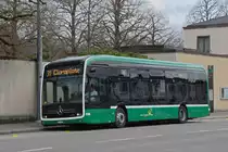 Mercedes eCitaro 8108, auf der Linie 31, bedient am 12.03.2023 die Haltestelle Friedhof am Hörnli.