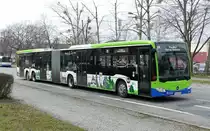 Regiobus Potsdam-Mittelmark - Mercedes-Benz Citaro  C2 Gl CapaCity L - Linie X1 [PM-RB 393, PlusBus] - Abfahrt Haltestelle Warthestr. Teltow,  im Februar 2023.