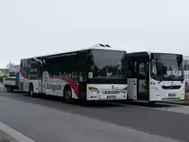 Setra 415 LE Business und Volvo 8900 der VVR in Sassnitz am 20.06.2020
