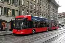 Hess Trolleybus 27, auf der Linie 12, bedient am 17.04.2023 die Haltestelle Bärenplatz.