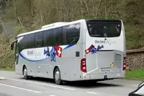 Heckansicht des MB Tourismo  BE 387 289  von OberlandReisen am 23.4.23 in Wilderswil.