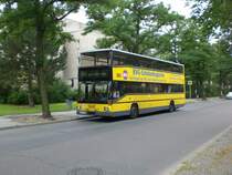 MAN-Doppldecker auf der Linie 222 an der Haltestelle Waidmannslust Titiseestra�e.