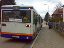 WSF-VV27, ein 0405GN von Mercedes, fuhr am 21.01.2008 auch auf der Linie 6 Richtung Krankenhaus - West durch Wei�enfels, hier an der Haltestelle Wei�enfels - Kirschweg.