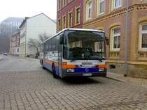 WSF-VV67, ein Mercedes Benz 0408, am 5.03.2009 auf dem Busbahnhof in Wei�enfels. Der Linienanzeige nach zu urteilen f�hrt er heute auch den Schulverkehr zur Schwimmhalle.