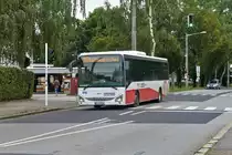 Iveco-Irisbus Crossway von Schörgenhuber Schlager Reisen (RO-143DM) als Linie 315 in Linz, Altenberger Straße. Aufgenommen 4.8.2023.