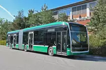 Fabrikneuer Mercedes eCitaro 7134 steht am 05.09.2023 bei der Firma Kestenholz in Pratteln.