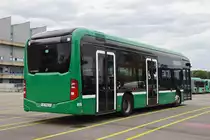 Am 25.08.2023 steht der Mercedes eCitaro 8115 auf dem Klybeck Areal.