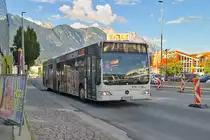 Mercedes-Benz Citaro Facelift der Innsbrucker Verkehrsbetriebe (Bus Nr. 845) ist als Linie R baustellenbedingt über den Langen Weg umgeleitet. Aufgenommen 15.9.2023.