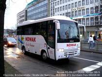 Nur Dank eienr Spiegelung in einem Schaufenster konnte ich meiner Sammlung erstmals einen Otokar zufgen. Dieser ersetzte wohl den Setra S 312. 