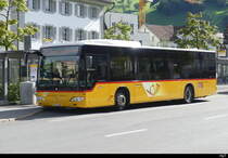 Postauto - Mercedes Citaro  NW 5165 bei den Haltestellen bei dem Bhf. Stans am 21.09.2023