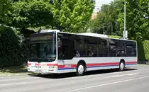 Bus Oberbayern / Bus Neuburg an der Donau: MAN Lion's City Ü (ND-J 409) der Jägle Verkehrsbetriebe (zur Jägle GmbH gehört ebenso die Firma A. Seitz Omnibusunternehmen GmbH).
Aufgenommen wurde das Fahrzeug im Juni 2023 im Stadtgebiet von Neuburg an der Donau.
