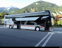 Auto AG Uri - Setra S 531 DT  Nr.17  UR 9000 bei den Haltestellen Hinter dem Bahnhof in Altdorf am 25.09.2023