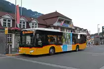 Mercedes Citaro der Post, auf der Linie 103, wartet am 31.07.2023 an der Haltestelle beim Bahnhof Interlaken Ost.