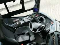 Der Fahrerarbeitsplatz eines Iveco Crossway der MVVG in Strasburg am 07.10.2020