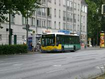 Mercedes-Benz O 530 I (Citaro) auf der Linie 166 nach S-Bahnhof Schneweide an der Haltestelle Treptow Puschkinallee/Elsenstrae.