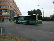 Mercedes-Benz O 530 I (Citaro) auf der Linie 166 nach S-Bahnhof Schneweide an der Haltestelle Treptow Puschkinallee/Elsenstrae.
