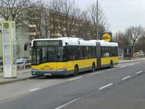 Solaris Urbino auf der Linie 197 nach S-Bahnhof Mahlsdorf am U-Bahnhof Neue Grottkauer Strae.
