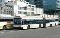 Ein Den Oudsten-Alliance City Baujahr 1997 HTM Nummer 913 fotografiert in Den Haag Centraal Station am 06-03-2009.