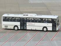 Rundfahrtenbus am Flughafen D�sseldorf 14.3.2009 