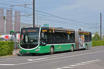 Mercedes Citaro 7015, auf der Tramersatzlinie 14, die wegen einer Grossbaustelle nicht mit Tramzügen fahren kann, bedient am 29.04.2024 die Haltestelle Lachmatt.