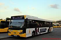 BVG Wagen 2344 als Linie 109 am 02.05.2024 in der Hertzallee, Berlin | Werbung: Remitly