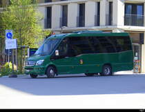 MBC - Mercedes Sprinter Nr.???  VD 220537 bei den Bushaltestellen vor dem Bahnhof Morges am 06.04.2024