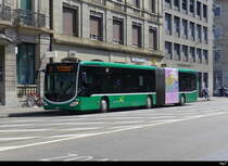 BVB - Mercedes Citaro  Nr.7010 unterwegs in den Strassen von Basel am 14.04.2024