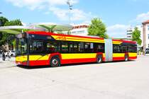 HSB Hanau Solaris Urbino 18 Wagen 92 am 07.06.24 in Hanau Freiheitsplatz