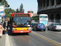 Ein IVECO am Colosseum in Rom