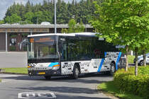 AM 5525 Setra S 415 LE von Autocars Meyers, nahe der Bushaltestelle Parc Housen, bedient die Linie 182 Vianden - Clervaux. 05.2023 