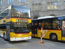Ein Neoplan Doppelstockbus am Bahnhof St Gallen