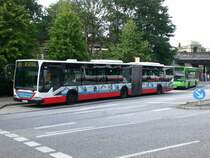 Mercedes-Benz O 530 I (Citaro) auf der Linie 25 nach Bahnhof Altona am U-Bahnhof Kellinghusenstra�e.