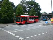 Mercedes-Benz O 530 II (Citaro Facelift) auf der Linie 118 nach U-Bahnhof Wandsbek Gartenstadt am U-Bahnhof Kellinghusenstra�e.