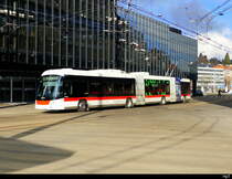 VBSG - Hess Trolleybus Nr.133 unterwegs auf der Linie 2 vor dem Bhf. St. Gallen am 2025.01.12