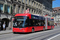 Hess Trolleybus 27, auf der Linie 12, bedient am 09.07.2024 die Haltestelle Bärenplatz. Aufnahme Bern.