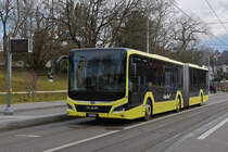 MAN Lions City Hybridbus 88 der AAGL, auf der Linie 81, fährt am 25.01.2025 zur Endstation am Aeschenplatz. Aufnahme Basel.