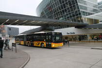 Postauto/Regie Zürcher Unterland Nr. 317/ZH 780 794/PAG-ID: 10307 (MAN A23 Lion's City G) am 7.11.2024 beim Flughafen Zürich 