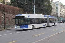 tl Nr. 884 (Hess Swisstrolley 4 BGT-N2D) am 24.11.2024 in Lausanne, Mirabeau