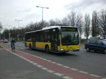 Mercedes-Benz O 530 II (Citaro Facelift) auf der Linie 140 nach Ostbahnhof am S+U Bahnhof Tempelhof.
