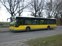 Mercedes-Benz O 530 I (Citaro) auf der Linie 140 am S+U Bahnhof Tempelhof.