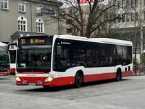 Ein MB C2 LE Ü 6707 der Hochbahn am 31.3.25 beim Bf Altona.