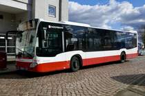 Der MB C2 1612 der Hochbahn am 31.3.25 beim alten Elbtunnel.